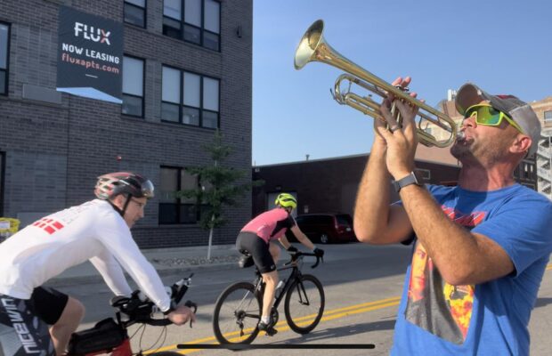 Kurt Welcomes RAGBRAI to Des Moines